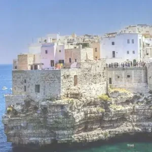Carta stradale e turistica plastificata. Puglia Acquista Ora